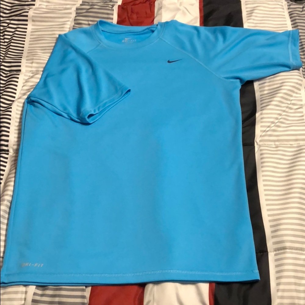 Nike DriFit S Tee